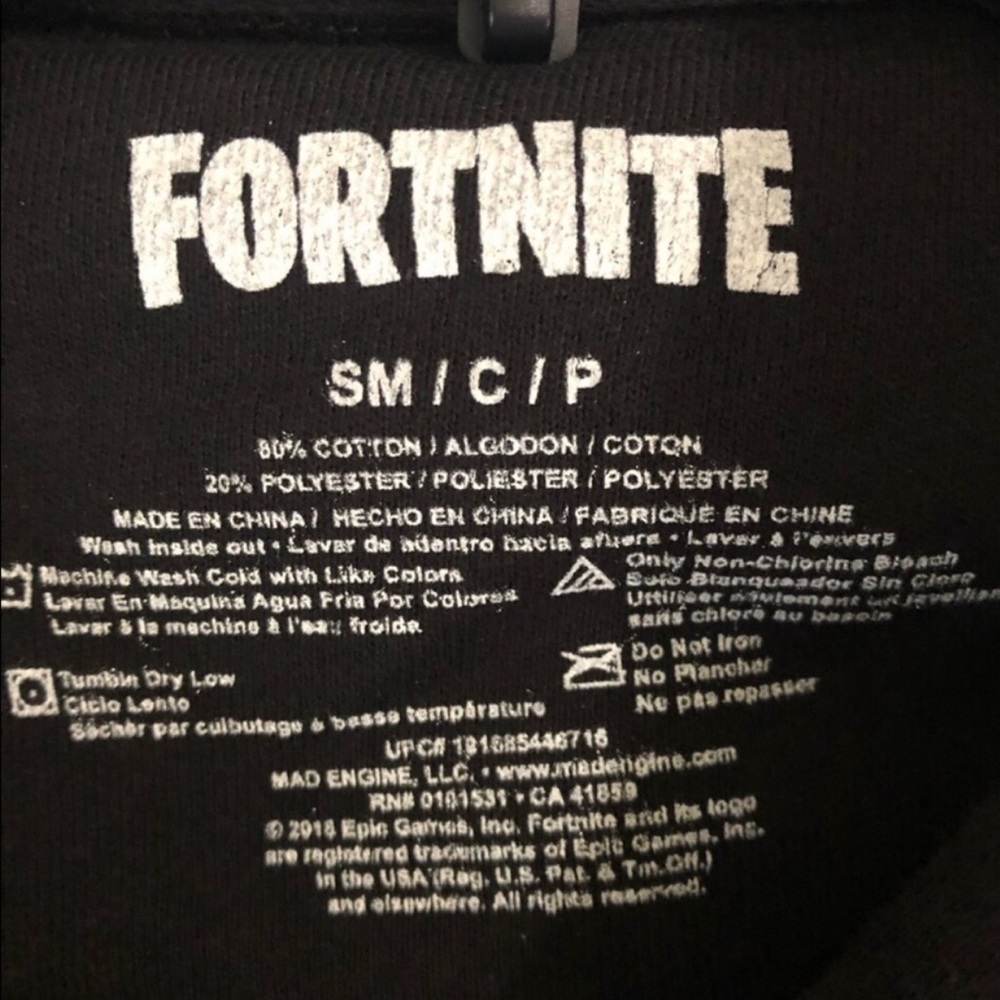 Fornite Men’s Hoodie Sweater. - Picture 5 of 7